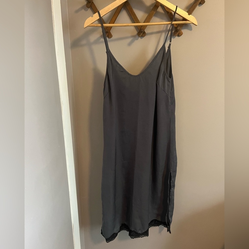 Out from Under Urban outfitters midi slip dress S *flaw grey w black lace lined